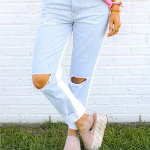 Light Wash Distressed Boyfriend Jeans - Casual Relaxed Fit